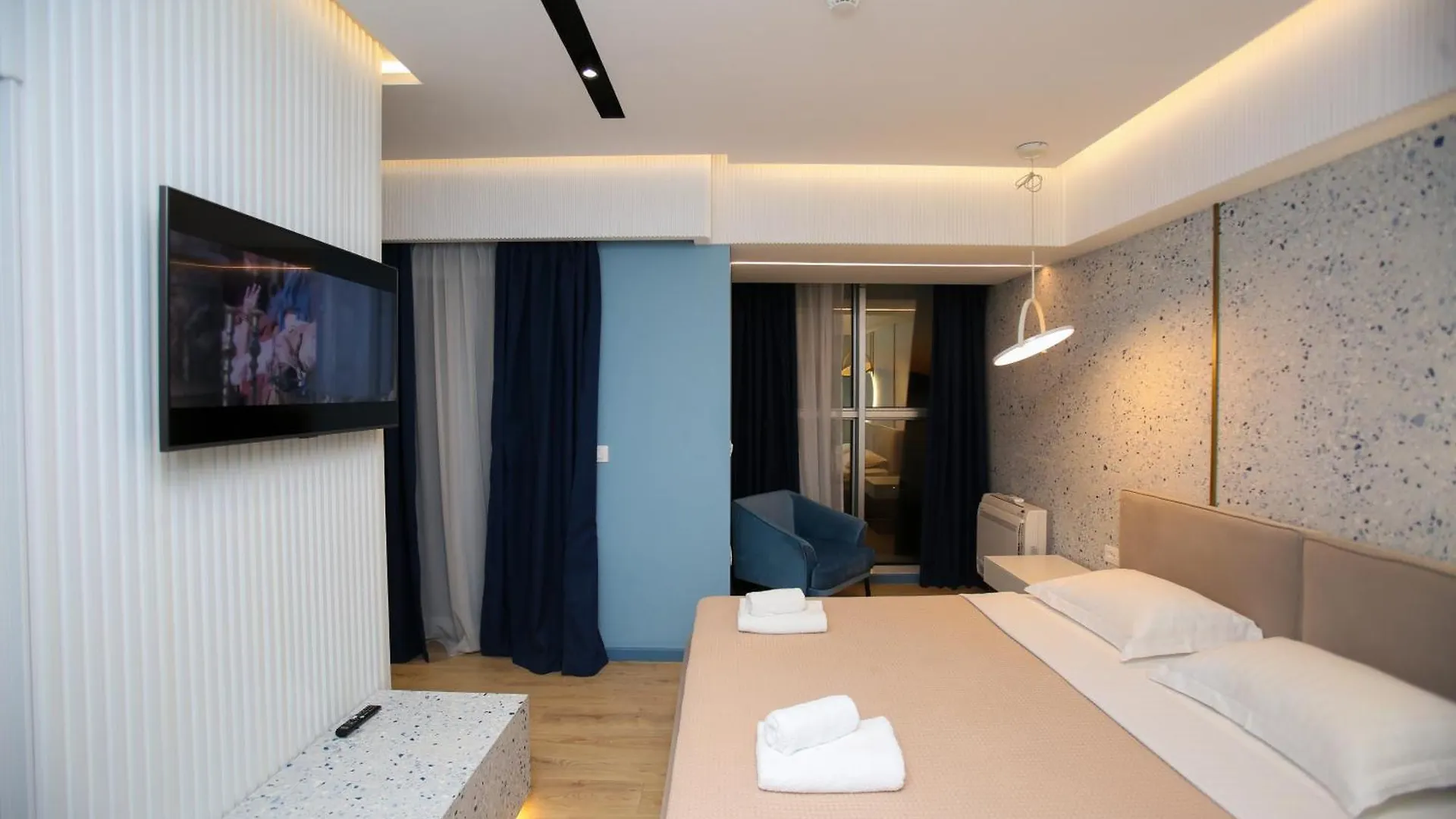 B&B Visar Rooms Vlore Bed & Breakfast