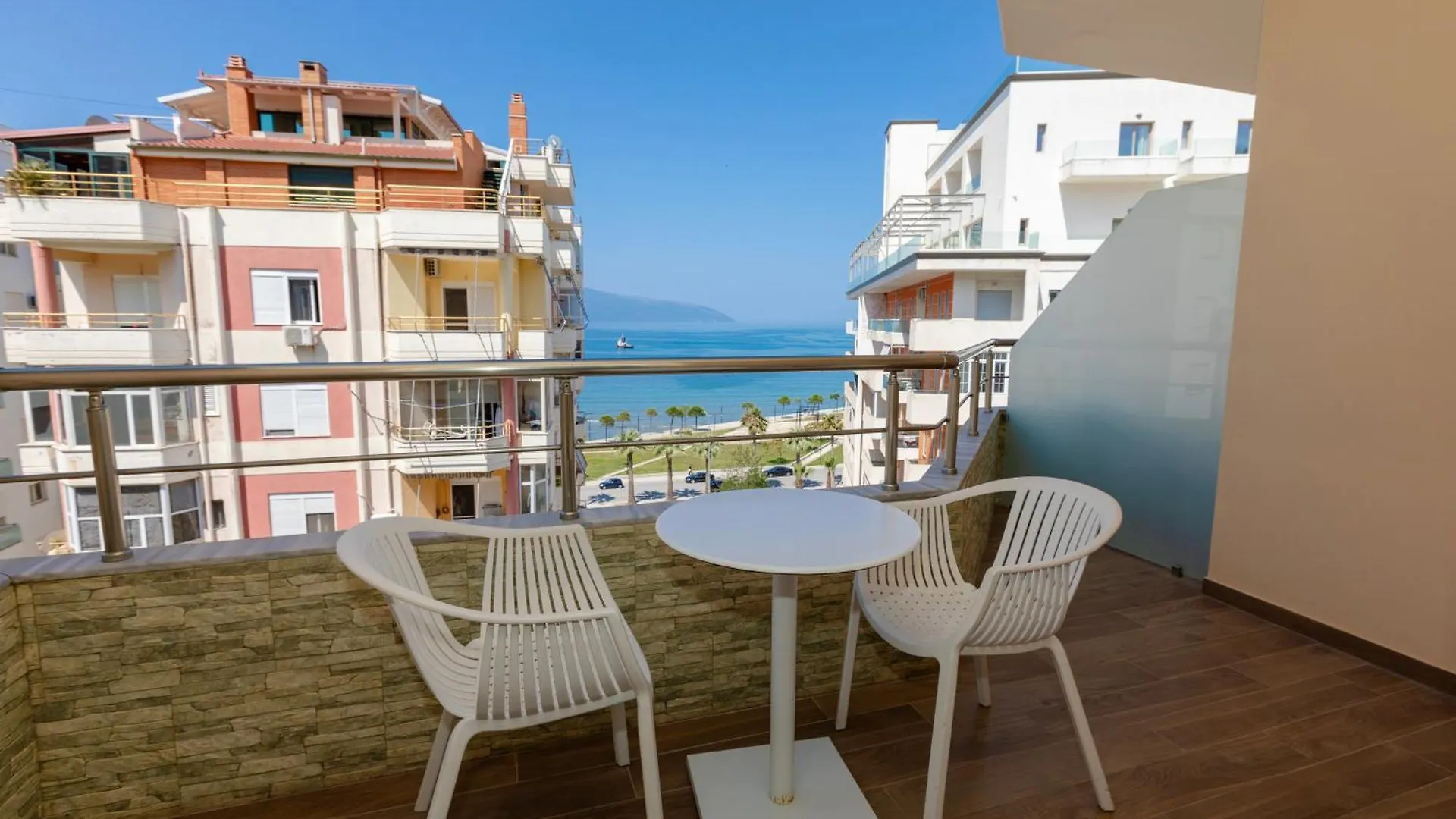 Imperial Visar Rooms Vlorë 0*,