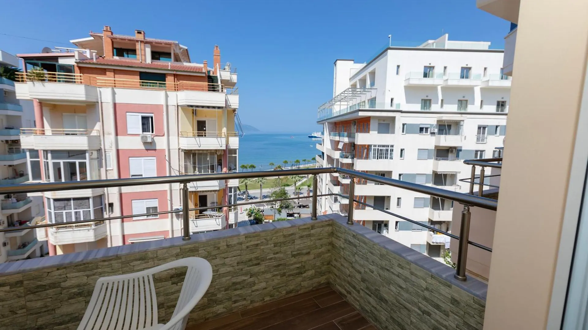 Bed & Breakfast Imperial Visar Rooms Vlore Albania